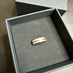Daniel Wellington ring/ Size 5